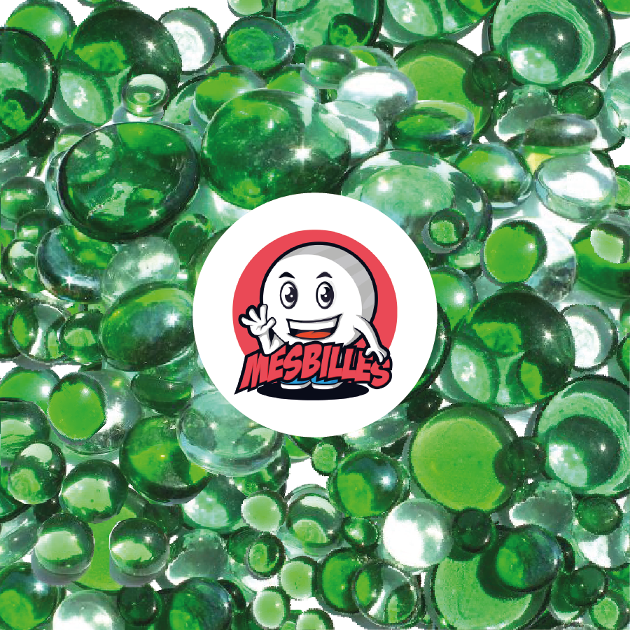 Mascotte MesBilles - 500 gr de billes plates vertes et cristal translucides variées